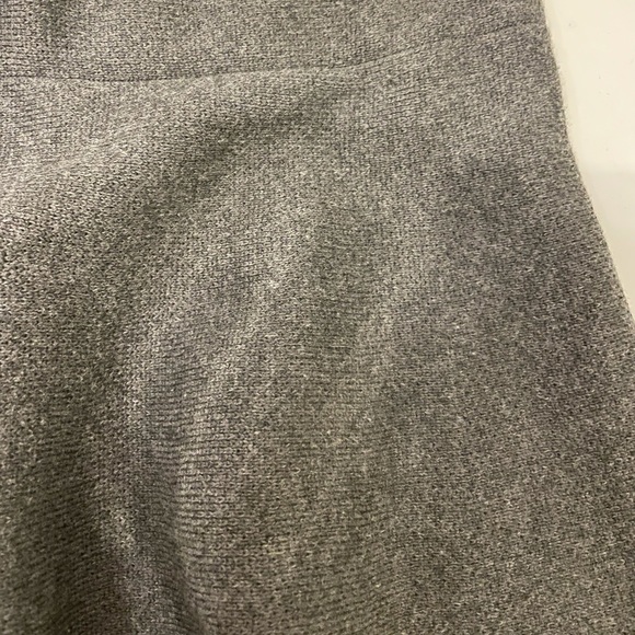 Grey mini skirt - Picture 4 of 4